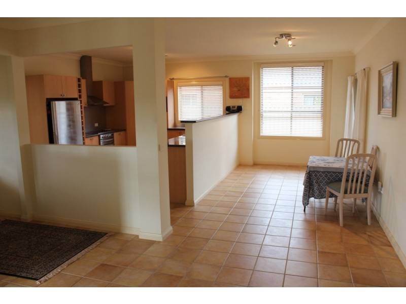 6 Georgia Place, Bathurst NSW 2795