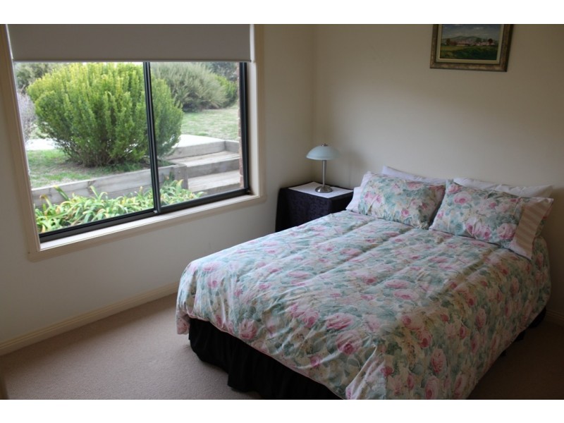 6 Georgia Place, Bathurst NSW 2795