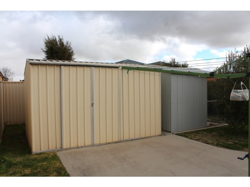 6 Georgia Place, Bathurst NSW 2795