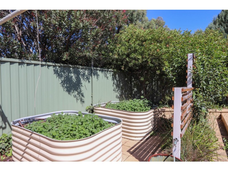 2 NORTHCOTT DRIVE, West Bathurst NSW 2795