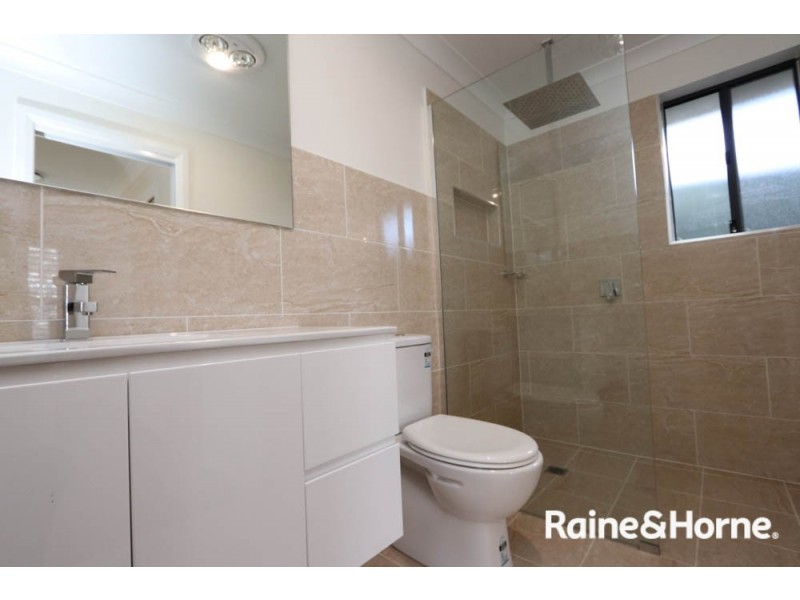 14 Governors Parade, Windradyne NSW 2795