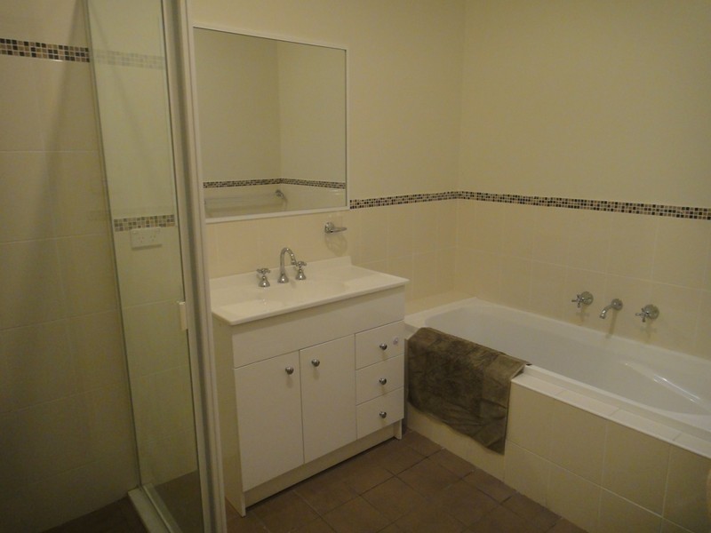 1/128 Howick Street, Bathurst NSW 2795