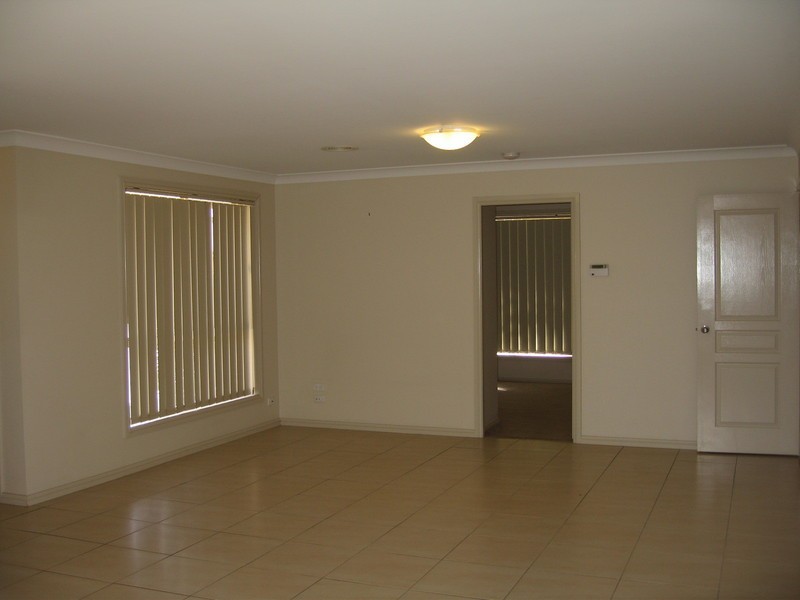 2/75 Stanley Street, Bathurst NSW 2795