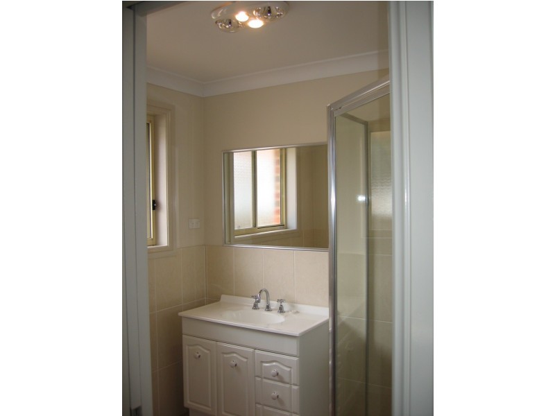 2/75 Stanley Street, Bathurst NSW 2795