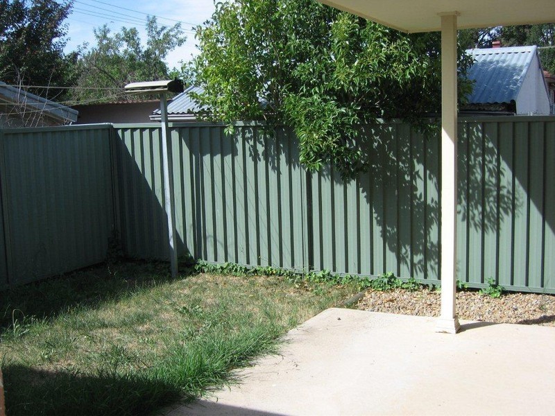 2/75 Stanley Street, Bathurst NSW 2795