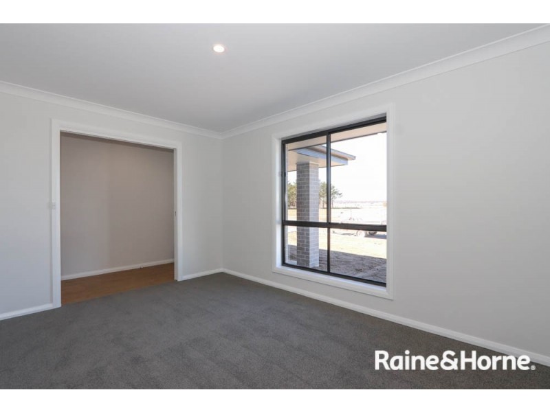 24 Cox Lane, Eglinton NSW 2795