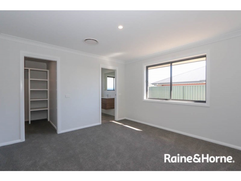 24 Cox Lane, Eglinton NSW 2795