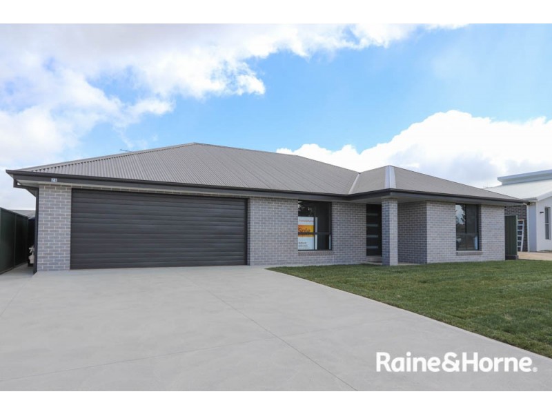 24 Cox Lane, Eglinton NSW 2795