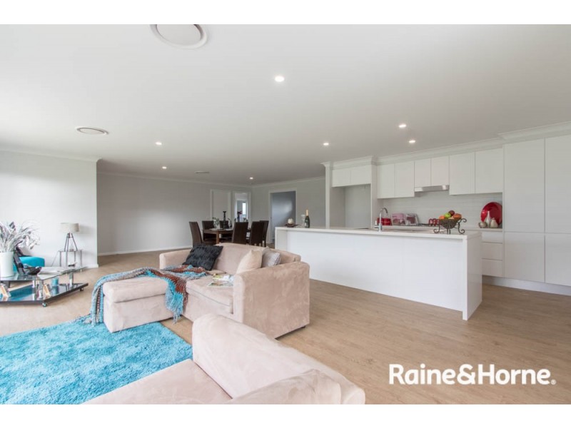 24A Cox Lane, Eglinton NSW 2795