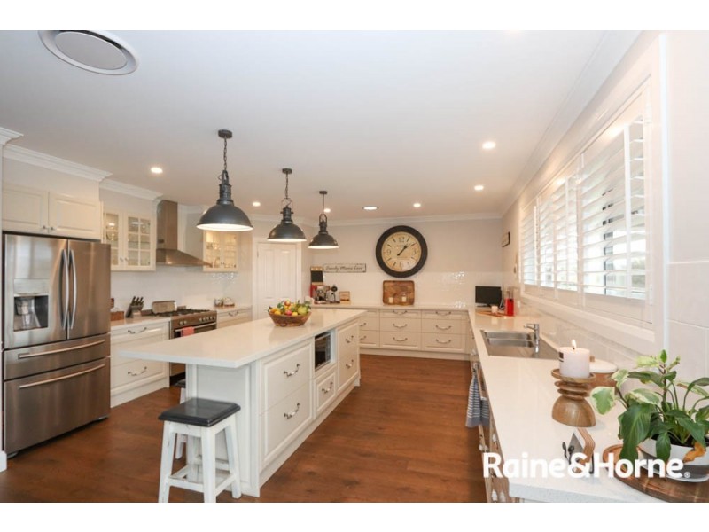 24 Parer Road, Abercrombie NSW 2795