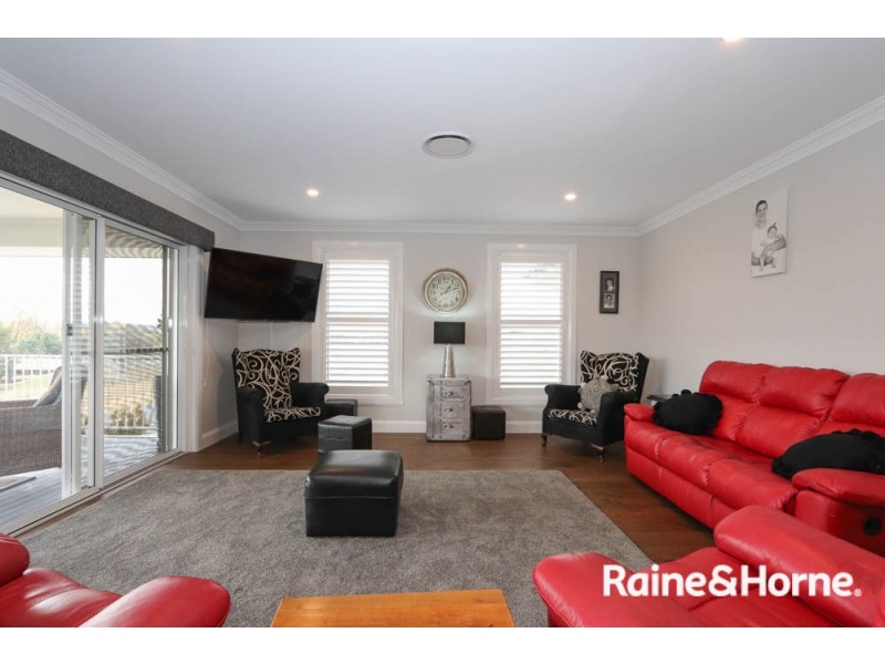 24 Parer Road, Abercrombie NSW 2795
