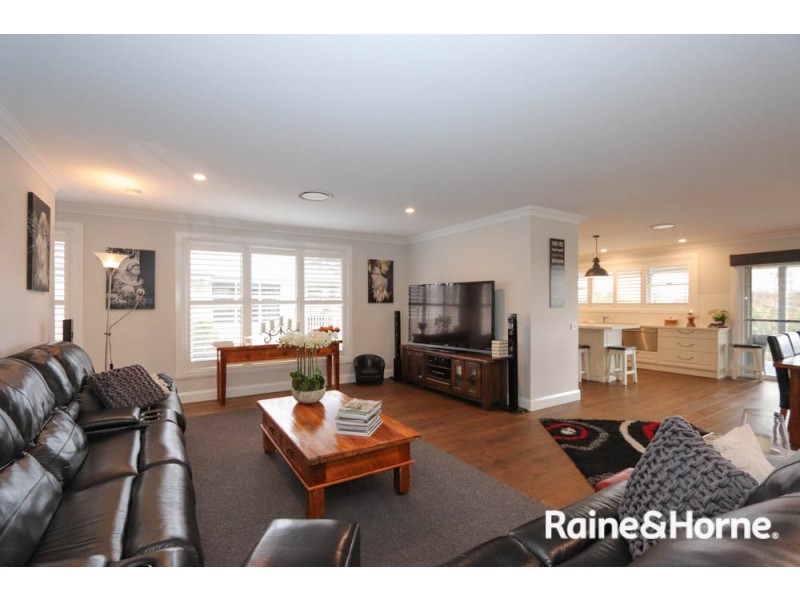 24 Parer Road, Abercrombie NSW 2795