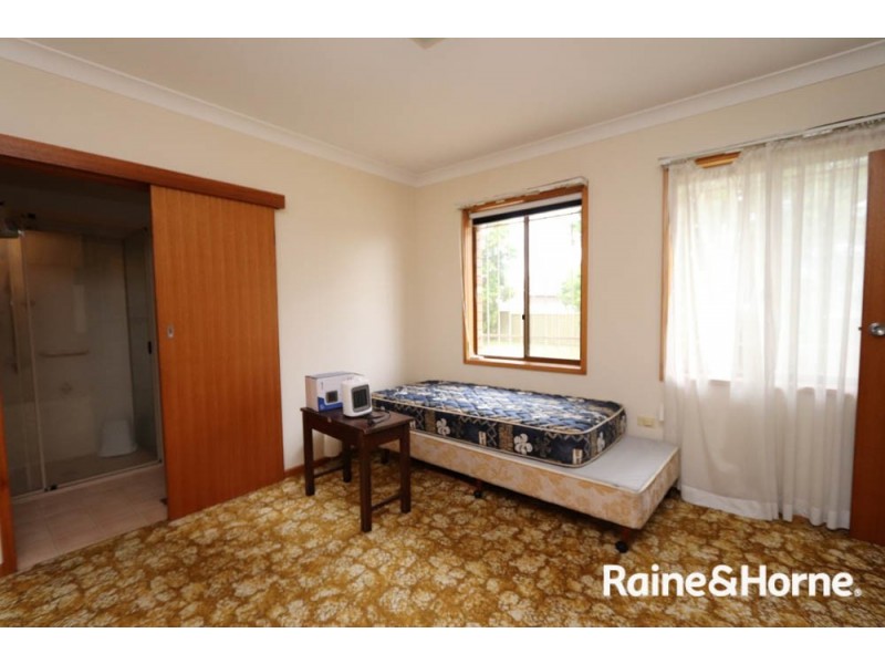 17 Vine Street, South Bathurst NSW 2795