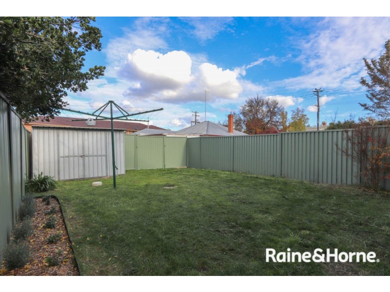 136 Bentinck Street, Bathurst NSW 2795