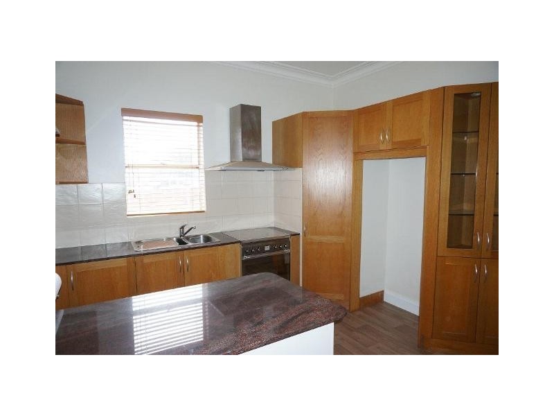 17 Gilmour Street, Bathurst NSW 2795
