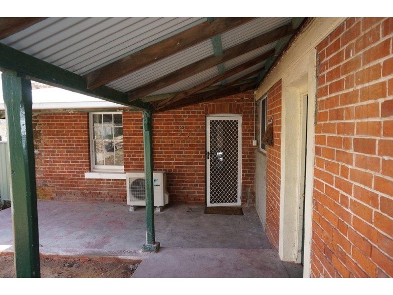17 Gilmour Street, Bathurst NSW 2795