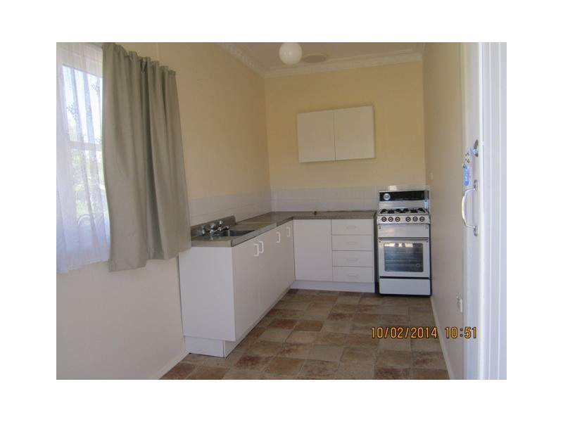 2/7 Busby St, Bathurst NSW 2795