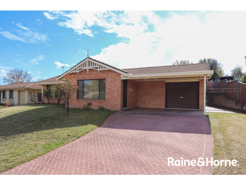 63 Tandora Street, Kelso NSW 2795