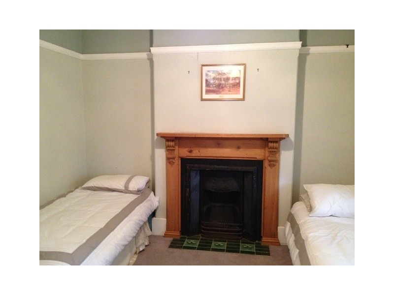 220 Rocket St, Bathurst NSW 2795