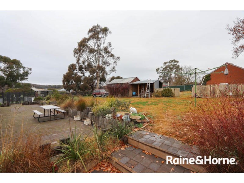 13-15 Caloola Street, Newbridge NSW 2795