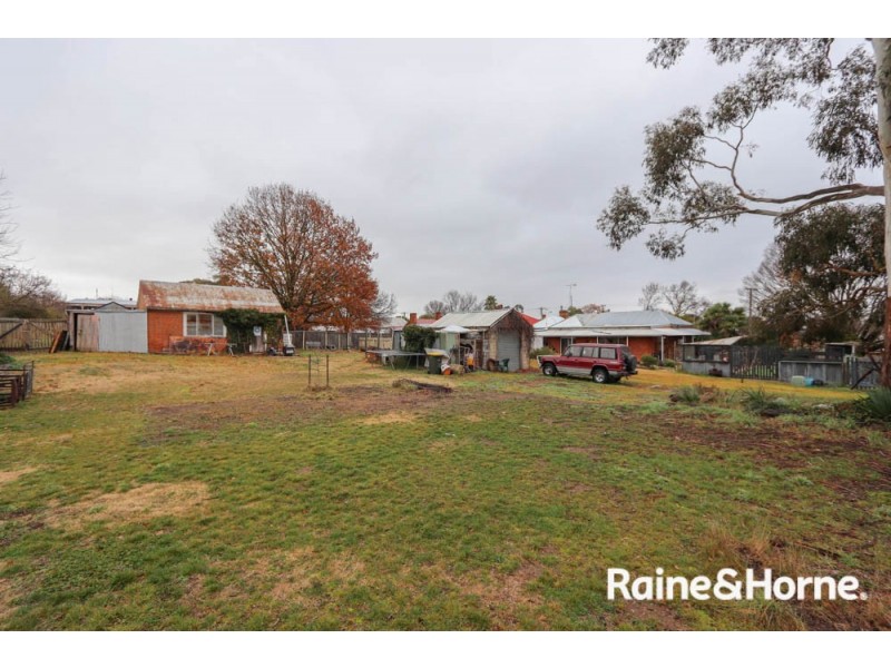 13-15 Caloola Street, Newbridge NSW 2795