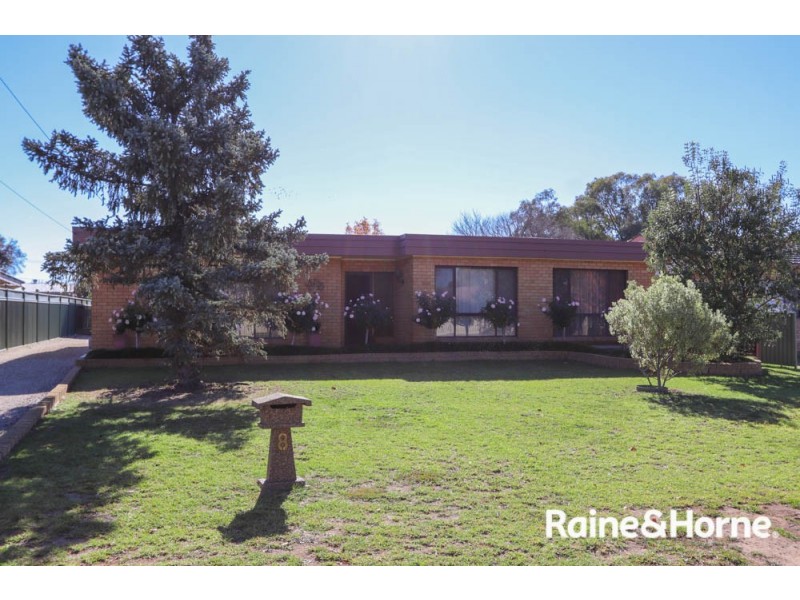 8 Park Street, Eglinton NSW 2795