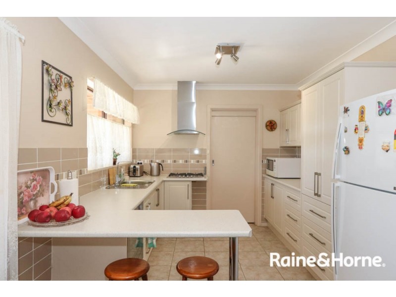 8 Park Street, Eglinton NSW 2795