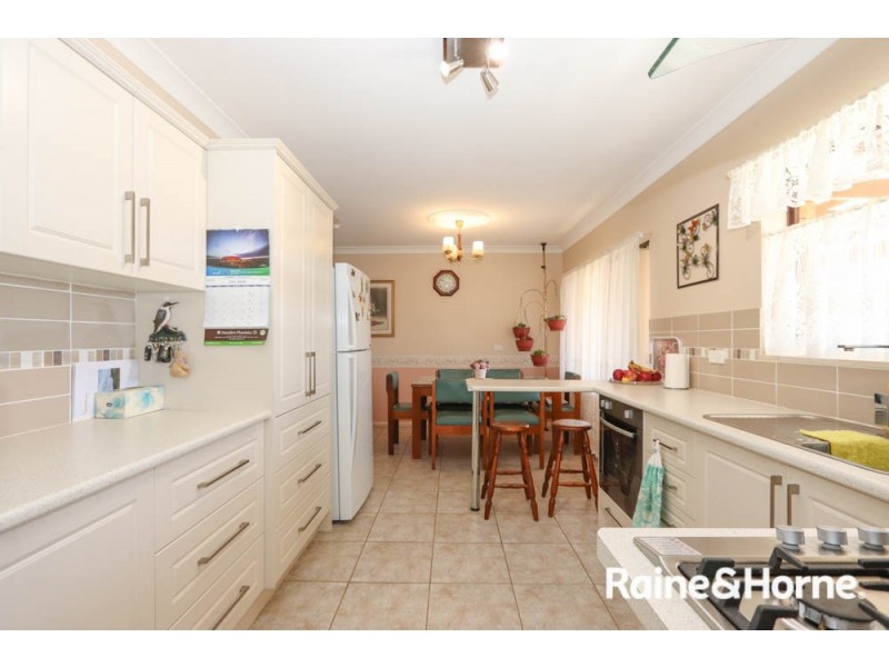 8 Park Street, Eglinton NSW 2795