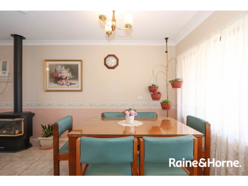 8 Park Street, Eglinton NSW 2795