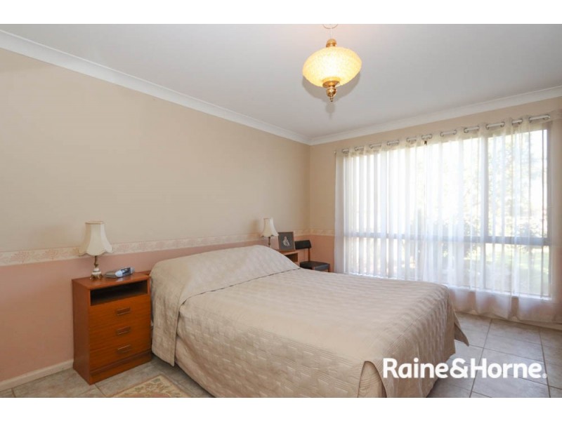 8 Park Street, Eglinton NSW 2795