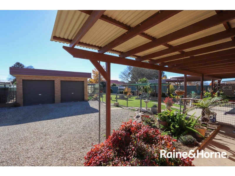 8 Park Street, Eglinton NSW 2795