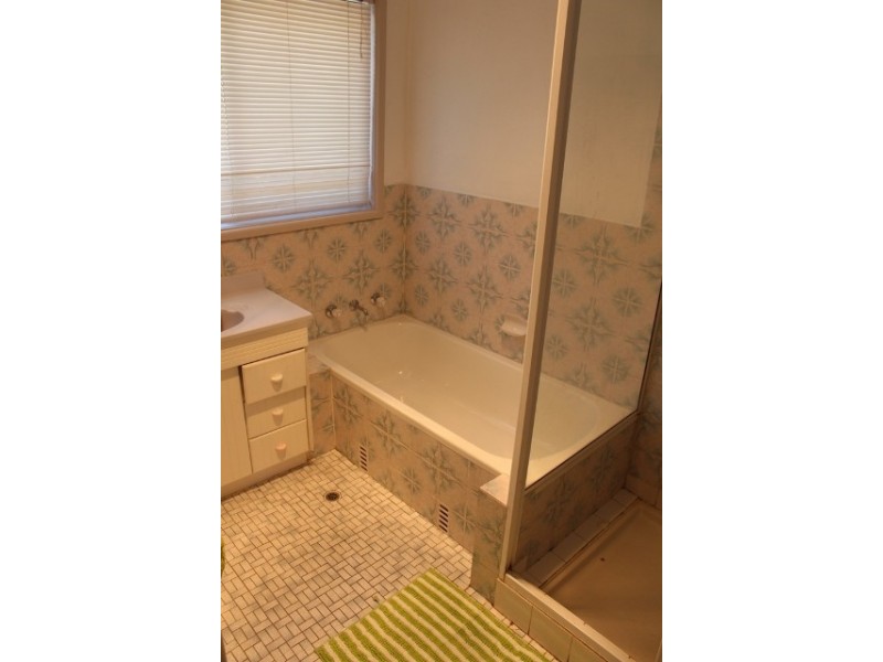 1A  View St, Kelso NSW 2795