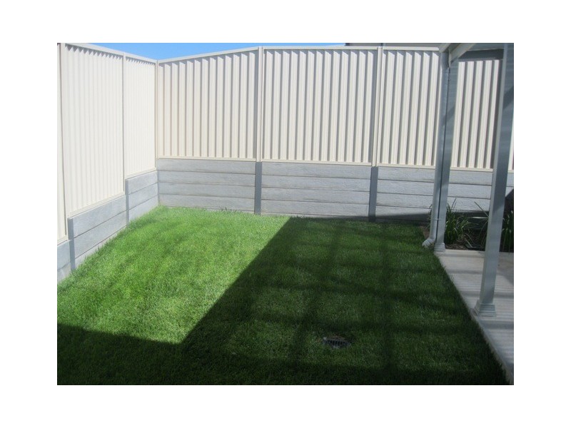 2 Mendel Drive, Bathurst NSW 2795