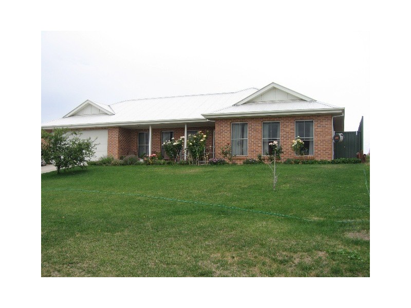 30 Marriott Avenue, Kelso NSW 2795