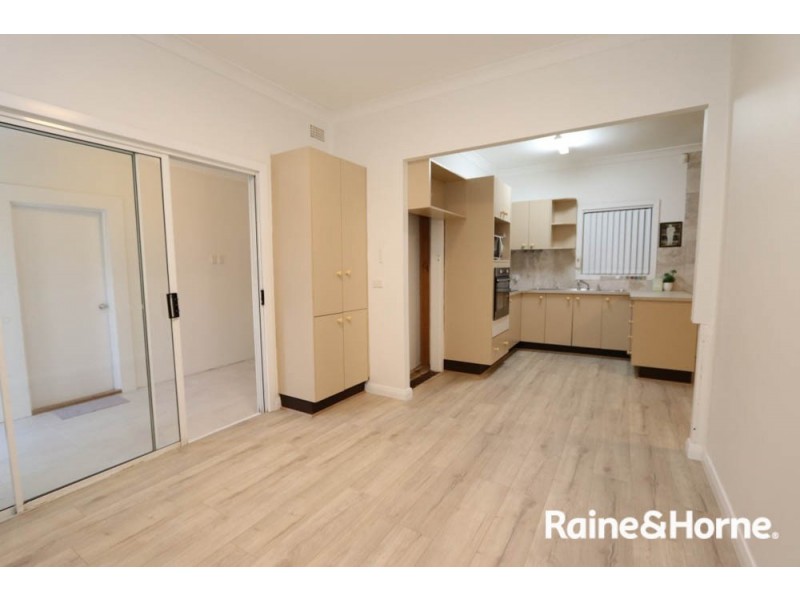 9 Alfred Street, South Bathurst NSW 2795