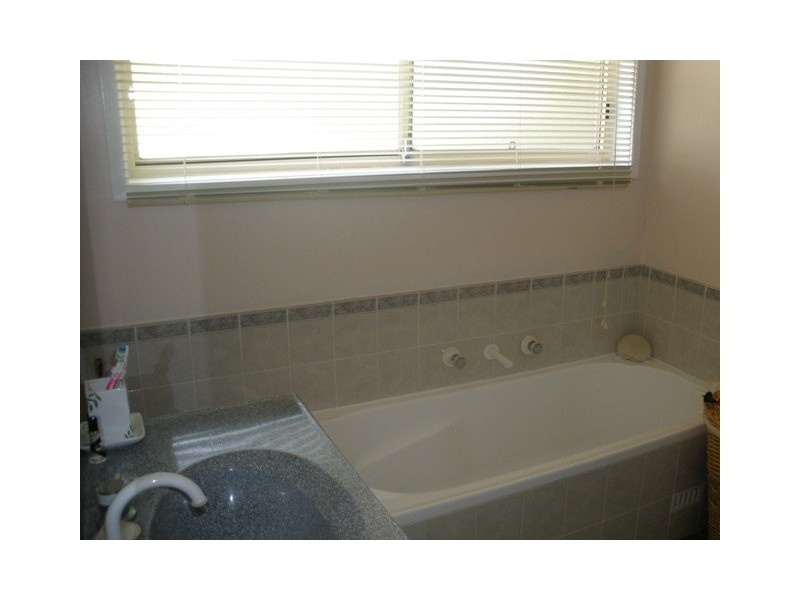 184 Suttor St, Bathurst NSW 2795