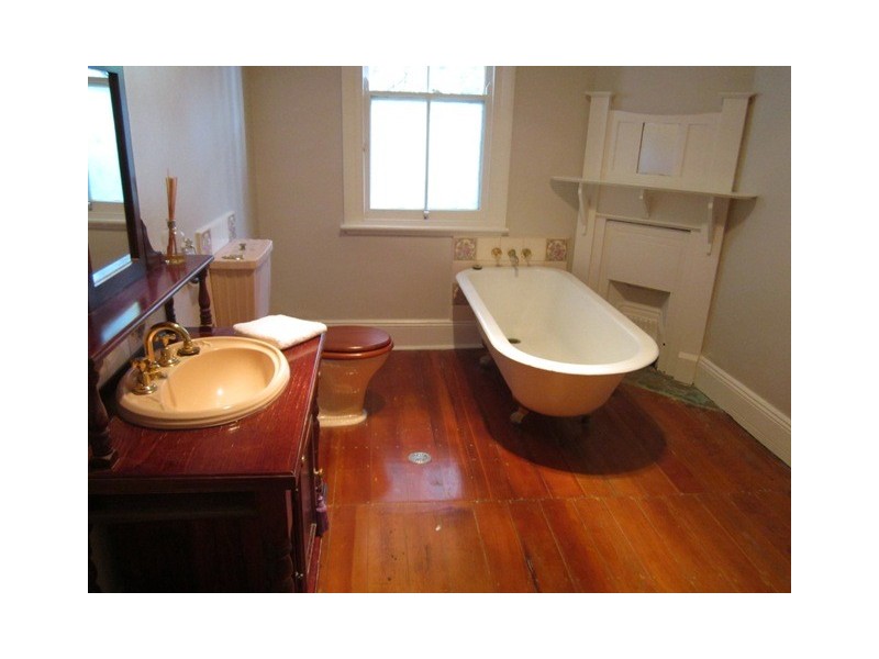 121 Peel Street, Bathurst NSW 2795