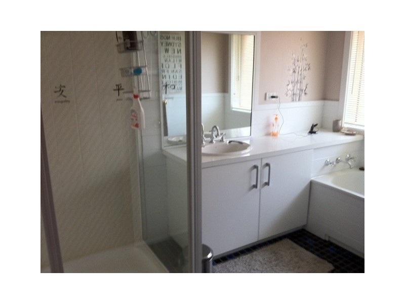 5 Cousins Pl, Bathurst NSW 2795