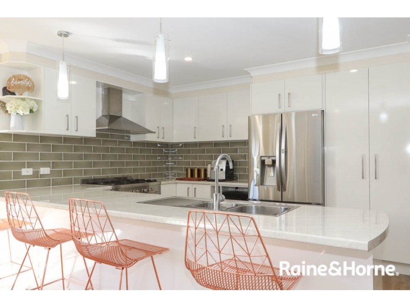 68 Wentworth Drive, Kelso NSW 2795