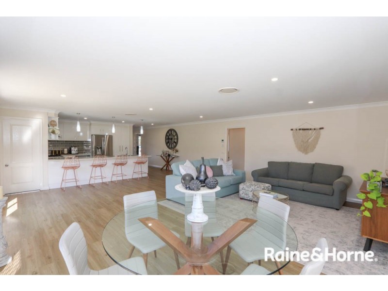 68 Wentworth Drive, Kelso NSW 2795