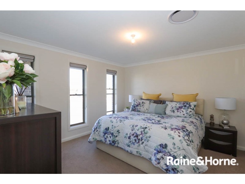 68 Wentworth Drive, Kelso NSW 2795