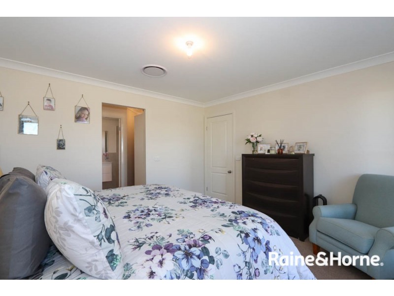 68 Wentworth Drive, Kelso NSW 2795