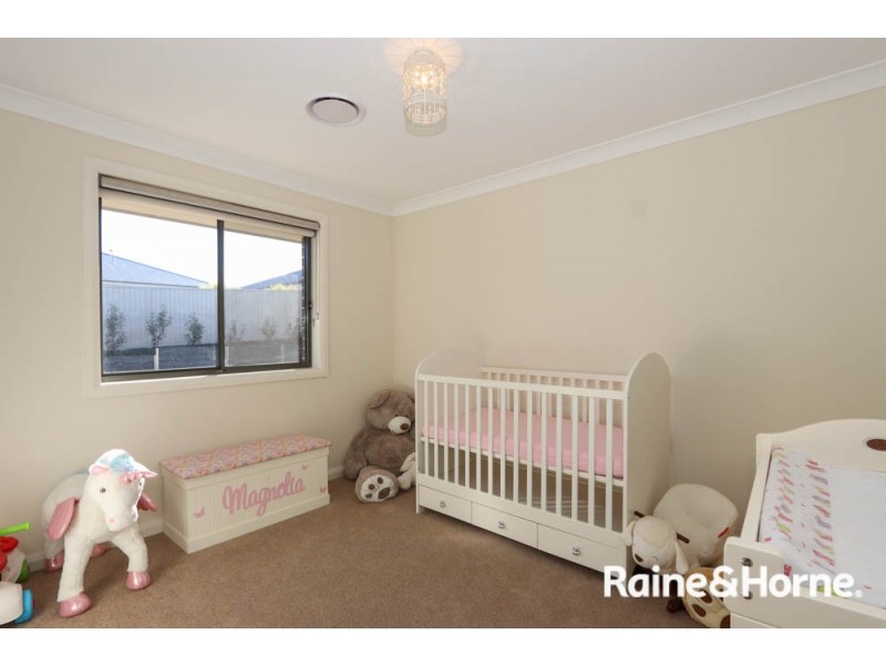 68 Wentworth Drive, Kelso NSW 2795