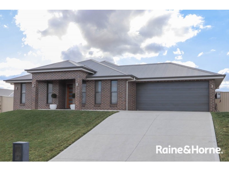 68 Wentworth Drive, Kelso NSW 2795