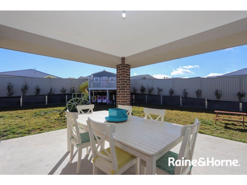 68 Wentworth Drive, Kelso NSW 2795