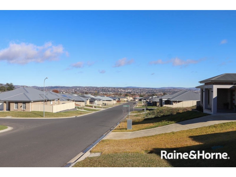 68 Wentworth Drive, Kelso NSW 2795
