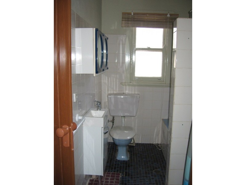 69 Commonwealth Street, Bathurst NSW 2795