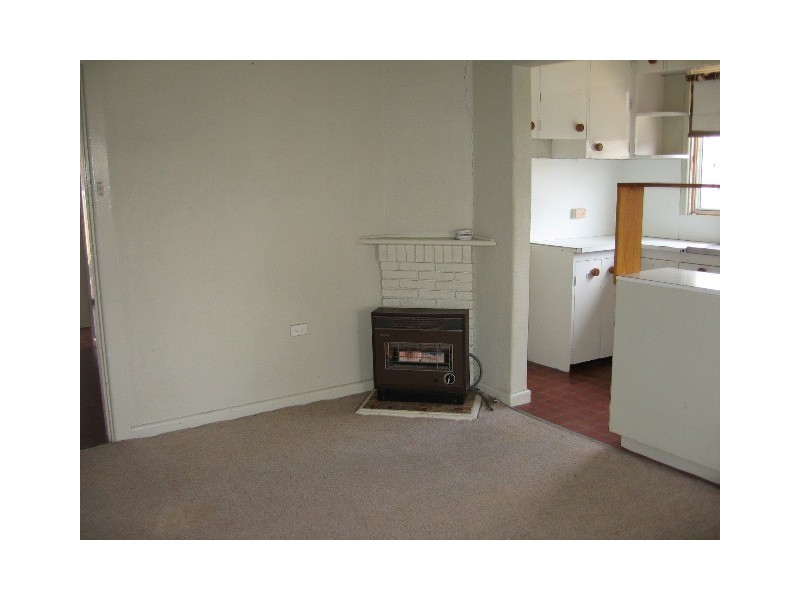 69 Commonwealth Street, Bathurst NSW 2795