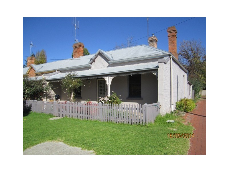 32 Henry St, Bathurst NSW 2795