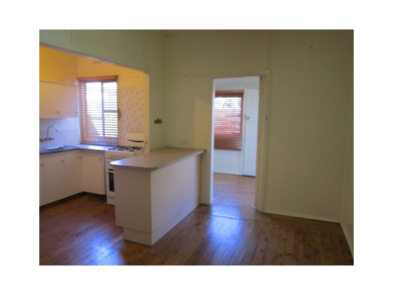 21 Moresby Way, Bathurst NSW 2795